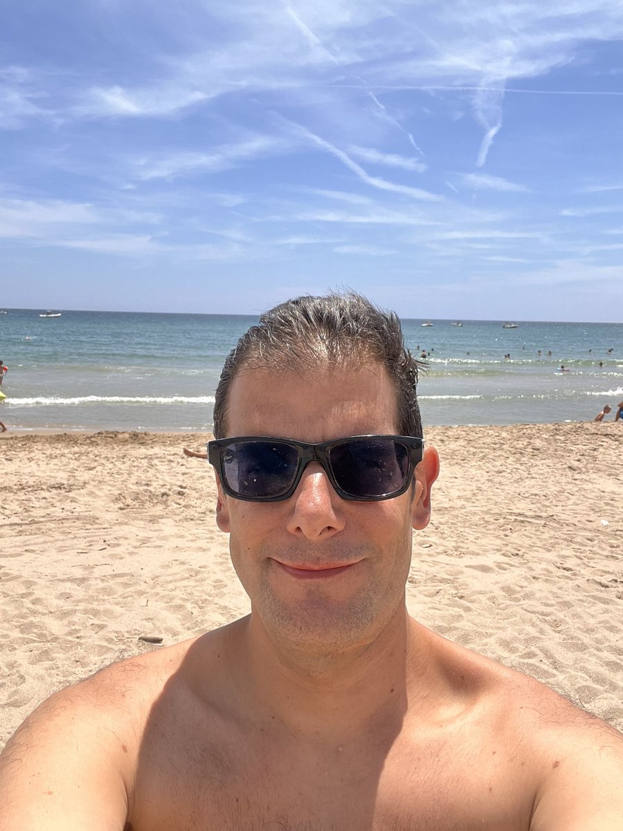 knoxtgn's tweet image. Dia de platja…