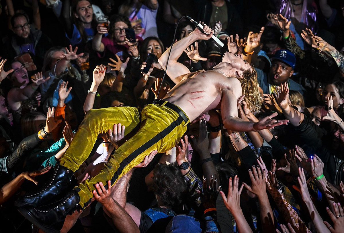 maria_hise5's tweet image. ROCKSTAR LESTAT REALLY COMING!!