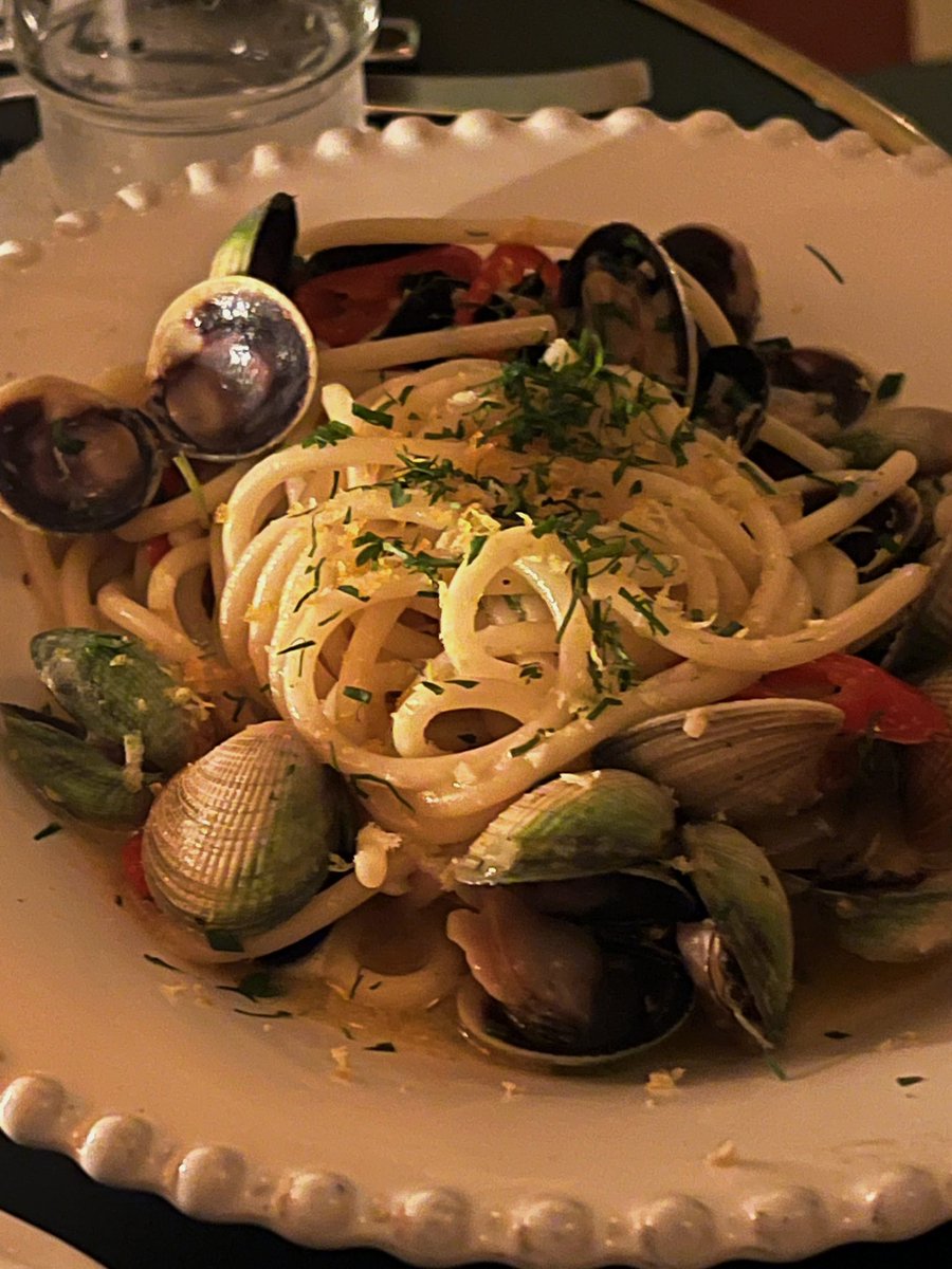 saw Clipse again yesterday after work, grabbed dinner at Casino in LES. French and Italian coastal influence. Pasta was great, 8/10.