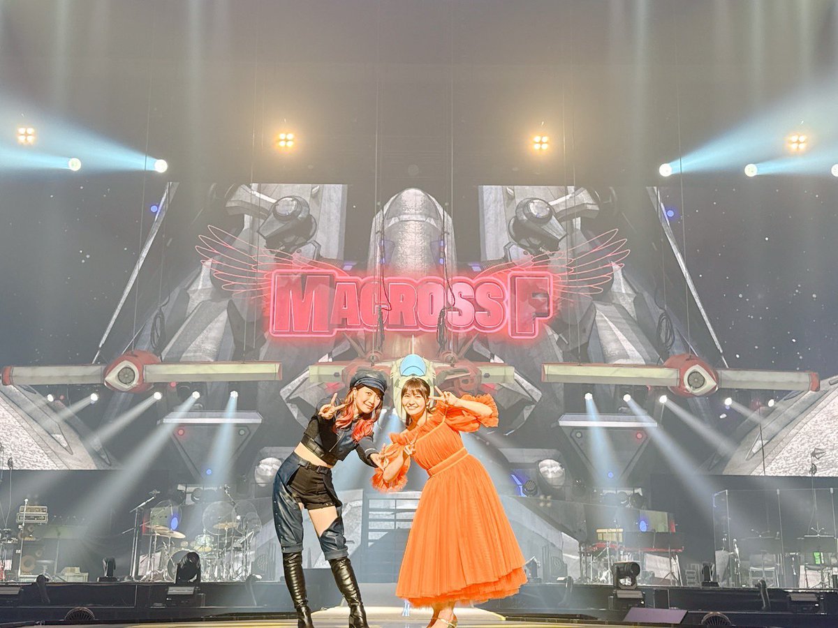 mayn_tw's tweet image. 最高の二日間でした💙💚🩷
メンバーの皆様、2日目特別ゲストの菅野よう子さん、そして、唯一の存在めぐみちゃん。そしてそしてマクロスFを愛してくださる皆様。本当にありがとうございました。二日間、歌で生きました。
これからも、歌と共に。
ね、シェリル🩷
#ギャラクシーライブ
#マクロスF