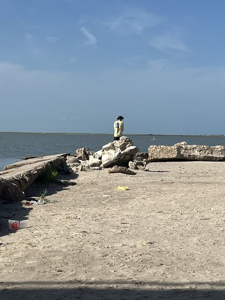 BigMakeKB's tweet image. Went fishing on the Texas Coast, and caught many, many fish.