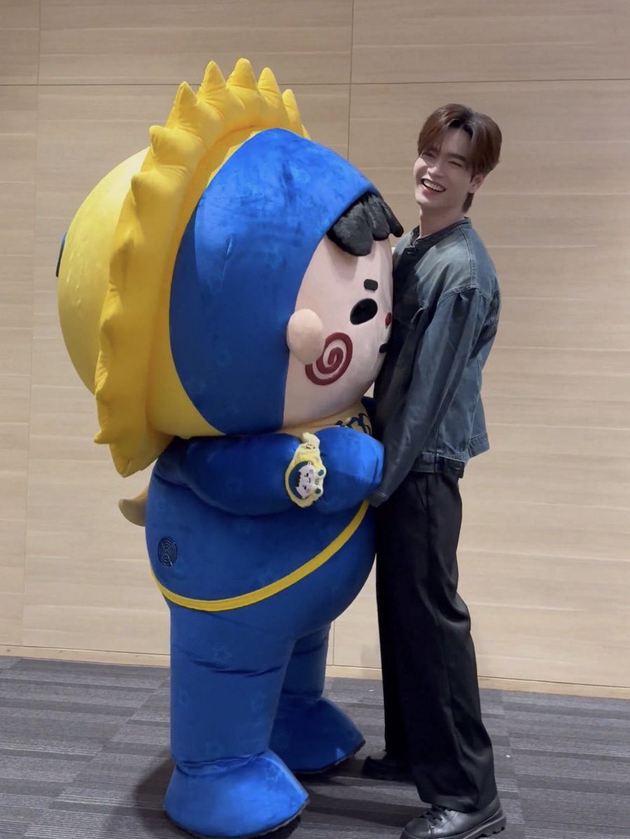anniataaa's tweet image. เอ็นดูยัยเน้ค ตุวใหญ่กว่าใครเพื่อน
เทียบดูกับแค่จัมโม่ แค่นี้ก็รู้แล้วมั้ย 🤭🤣

[นิ้วเน้คชื่ออย่างจิ๋วแต่กอดป๊าจมไปเลย]

#NILKNHAKE