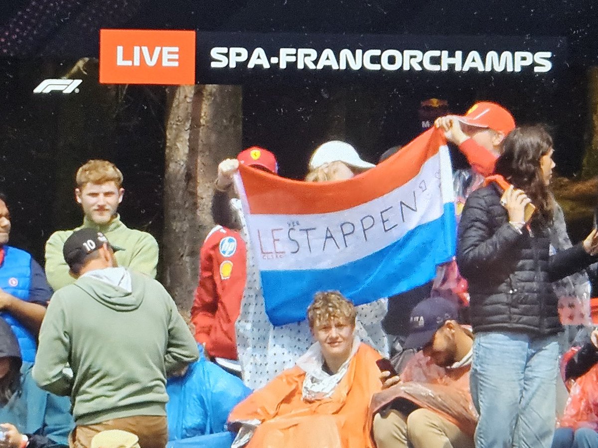 SCUDERIA_SV5's tweet photo. IS THAT A LESTAPPEN FLAG https://t.co/vc2u9hwFJI