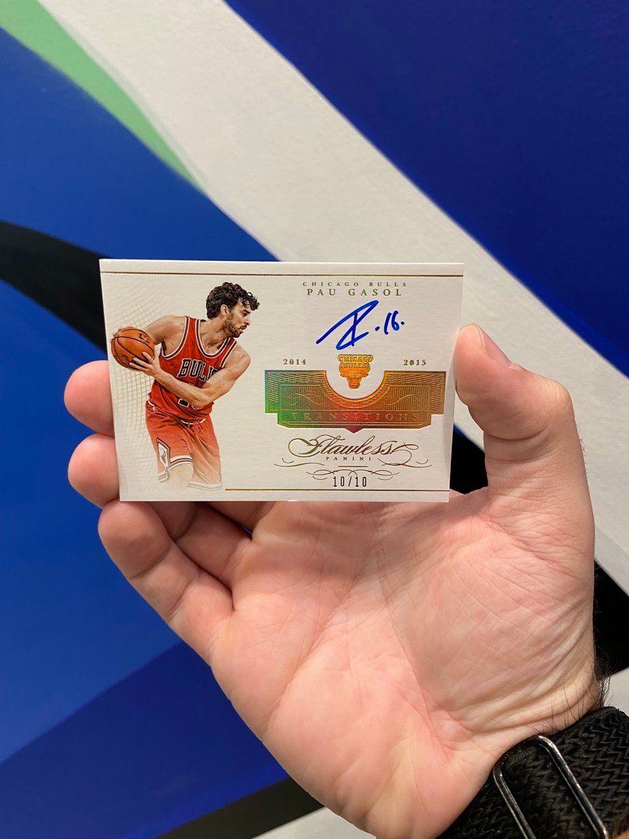 CardsHQShop's tweet image. IT'S FLAWLESS! In search of your next best basketball card? You're in luck, we have a great selection of flawless available today!
Located in isle 8 to the right of our couches.