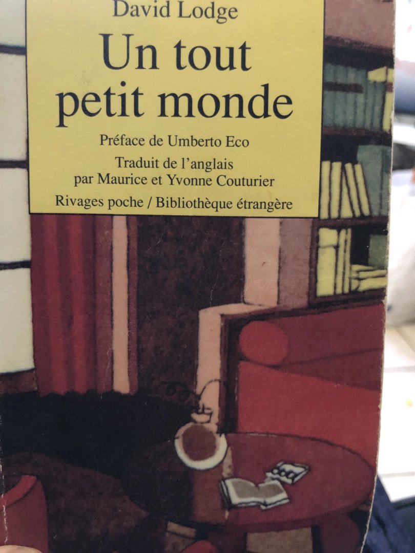 LePeupleDesMots's tweet image. L'avez-vous déjà lu ? Découvrez la #chronique de Myriam sur « Un tout petit #monde » de David Lodge : lepeupledesmots.com/livres/un-tout…
#livre #roman #écrivain #auteur #DavidLodge