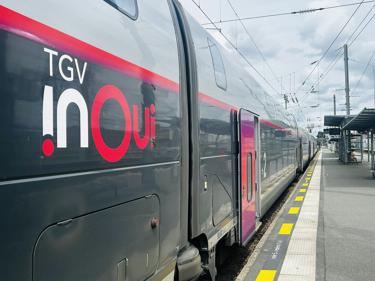 Julien_cdb_sncf's tweet image. Bonjour 👋🏻 

L’équipage est prêt pour vous accompagner sur ce 5460 pour Strasbourg.

Et ça ne vous intéresse pas de venir ?