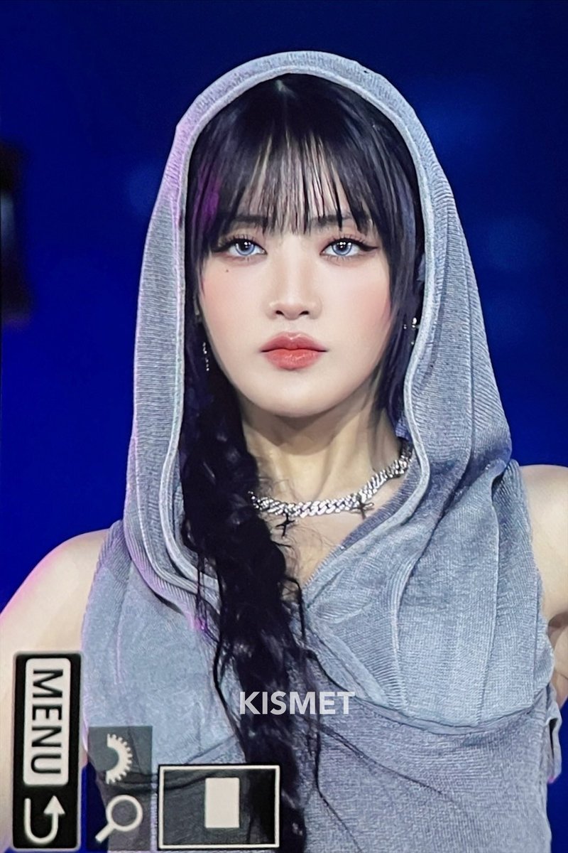 KISMET_MN's tweet image. 250727 무대천재 민니 오늘도 수고했어🥰🖤
#IDLE  #아이들 #민니 #MINNIE #มินนี่ #ミンニ