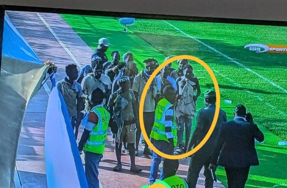 babalao__'s tweet image. Chaba😁 wamlete Dar siku ya ufunguzi