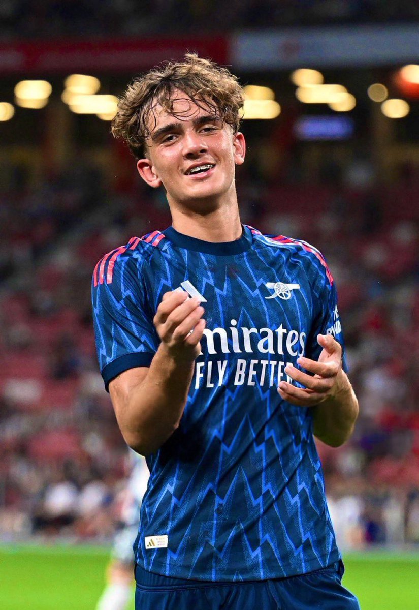 CriscentG's tweet image. A few won&apos;t believe that he&apos;s 15.