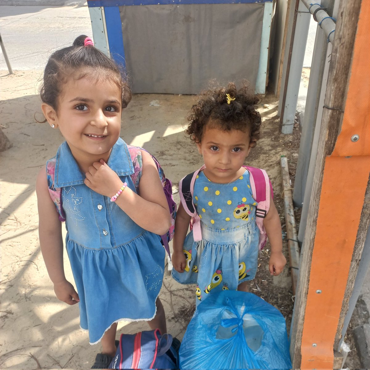Drop a ❤ The two little angels !
gofundme.com/f/help-mohamed…