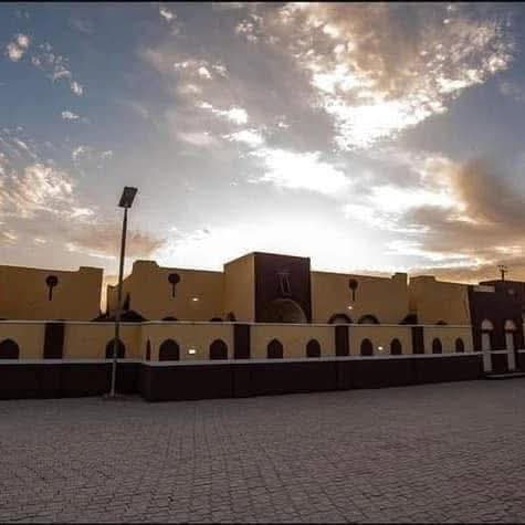 ArewaFactsZone's tweet image. The Zazzau Emirate in Zaria, Kaduna State, is one of the oldest Hausa kingdoms. Its historic palace, a symbol of royal heritage and Islamic tradition, remains a center of cultural pride and traditional governance.