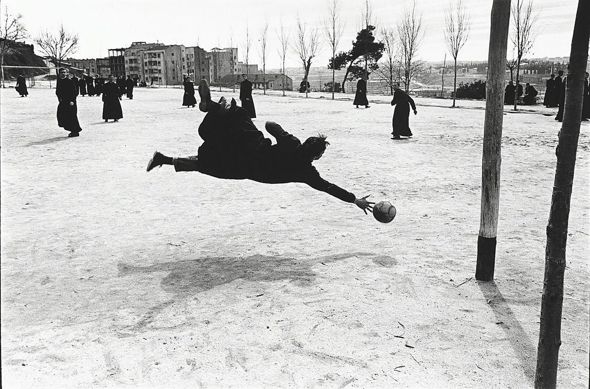 aflashbak's tweet image. Ramón Masats: Football game at a seminary, 1960
Madrid, Spain