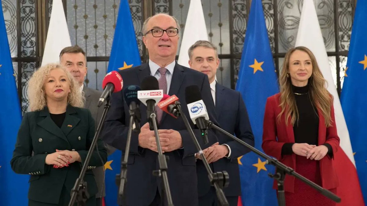 mtwardowski__'s tweet image. Lewica obsiadła państwowy fundusz - 6 na 8 dyrektorów funduszu PFRON ma bezpośredni związek z partią.

🔴 Upartyjnienie, kolesiostwo i nepotyzm rośnie u nich jak na drożdżach - tymczasem wyniki spółek skarbu państwa pozostawiają wiele do życzenia, w ubiegłym roku 19 spółek skarbu…