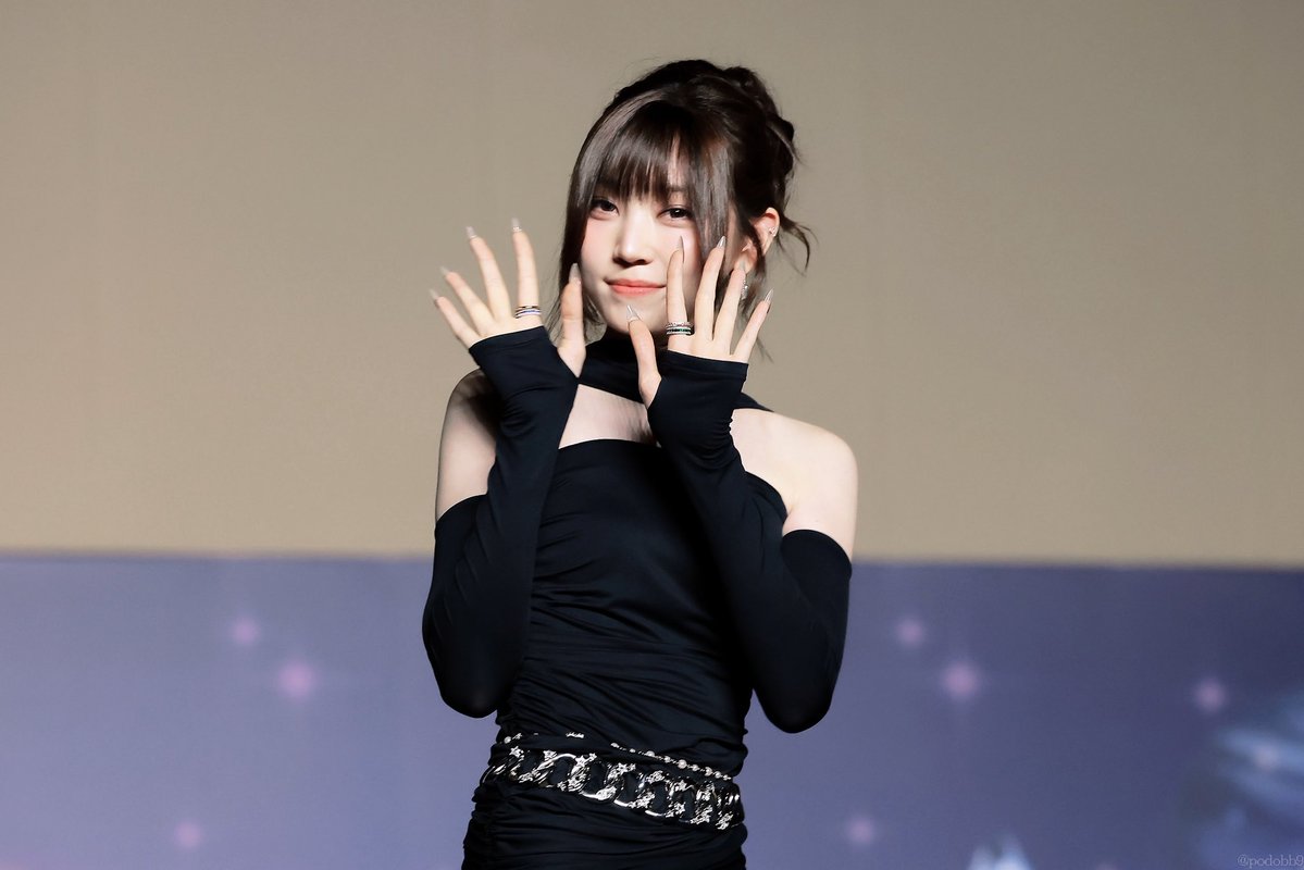 podobb9's tweet image. 250726 π±π©·
#μμ #YOUNGSEO
#μ¬λ°μ΄νλ‘μ νΈ #ALLDAYPROJECT