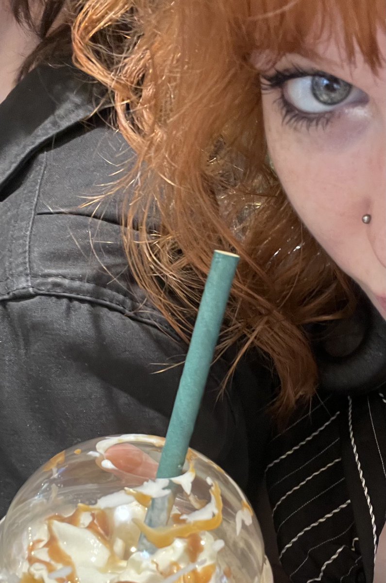 m2Mhertz's tweet image. boyfriend got me caramel frappe