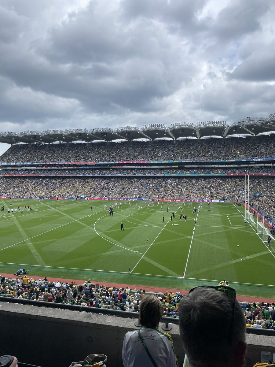 conorsclips's tweet image. I’m feeling like a long tailed cat in a room full of rocking chairs 😬
C’mon Donegal 💪