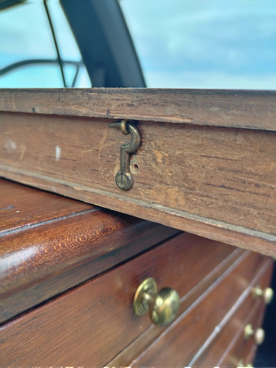 SDetectorist's tweet image. I fell in love with these drawers last weekend, and have spent all week trying to justify spending a substantial amount of money on them, still wasn't sure when I went back 🤔
Unfortunately full of bugs, which I shall try to rehome
My next finds display project 🤗