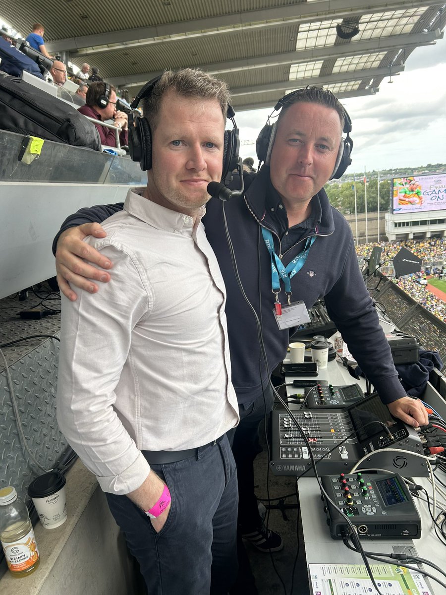 RTERnaG's tweet image. Foireann Craoltóireachta @RTERnaG i bPáirc an Chrócaigh
@rte @SportRnaG