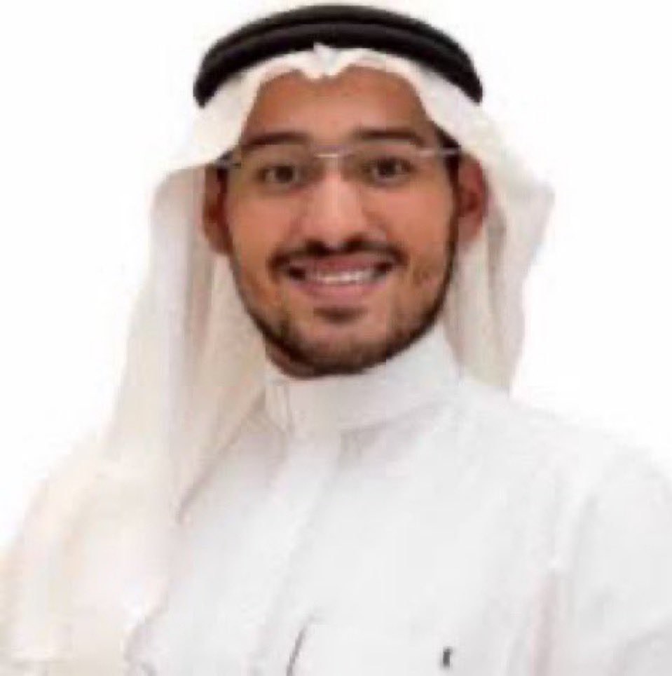 ALMNBHER's tweet image. لماذا لايعلن رسمياً عن طريق حساب شركة النادي #الاهلي بموجب قرار رسمي من اعضاء مجلس الشركة ان (كتبي وبارباع) هم من يتولوا أمور المفاوضات والتوقيع مع الاعبين المحليين والاجانب ليش يعملوا في الظل ولايرغبوا بظهور اسمائهم للجمهور!!!
