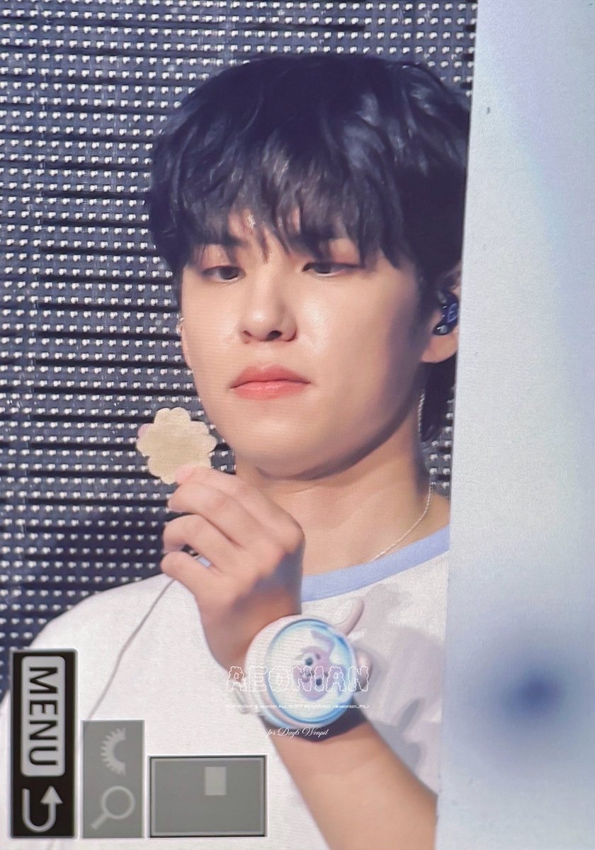 aeonian_PIL's tweet image. 250727 Pier10 #μν #WONPIL #λ°μ΄μμ€ #DAY6 preview