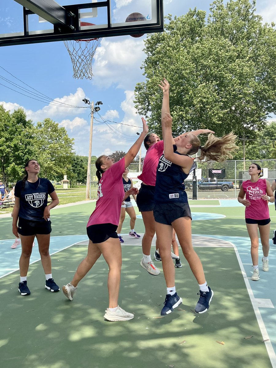 Erika Davis (@coachedavis3) on Twitter photo Atown Throwdown, thank you for another great playing experience and team bonding event for our girls! ๐
<a href="/A_TownThrowDown/">A'Town ThrowDown</a> Atown Throwdown, thank you for another great playing experience and team bonding event for our girls! ๐
<a href="/A_TownThrowDown/">A'Town ThrowDown</a>