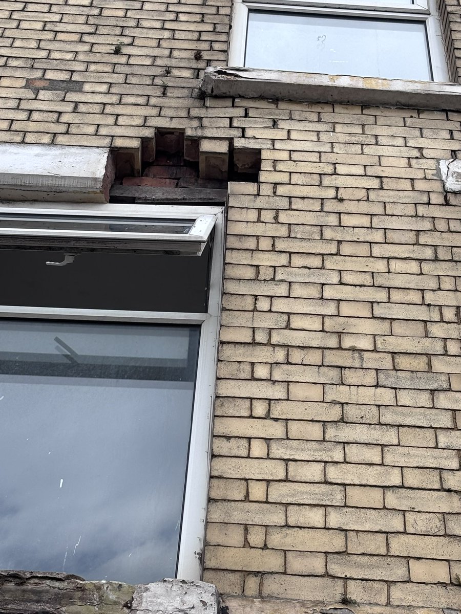 lee_brady's tweet image. Now that the Liverpool City Council has blocked off the vacant space on Teilo street this building now needs condemned as it is literally falling down!!
I will be chasing the council to get this sorted as it’s a health and safety risk.