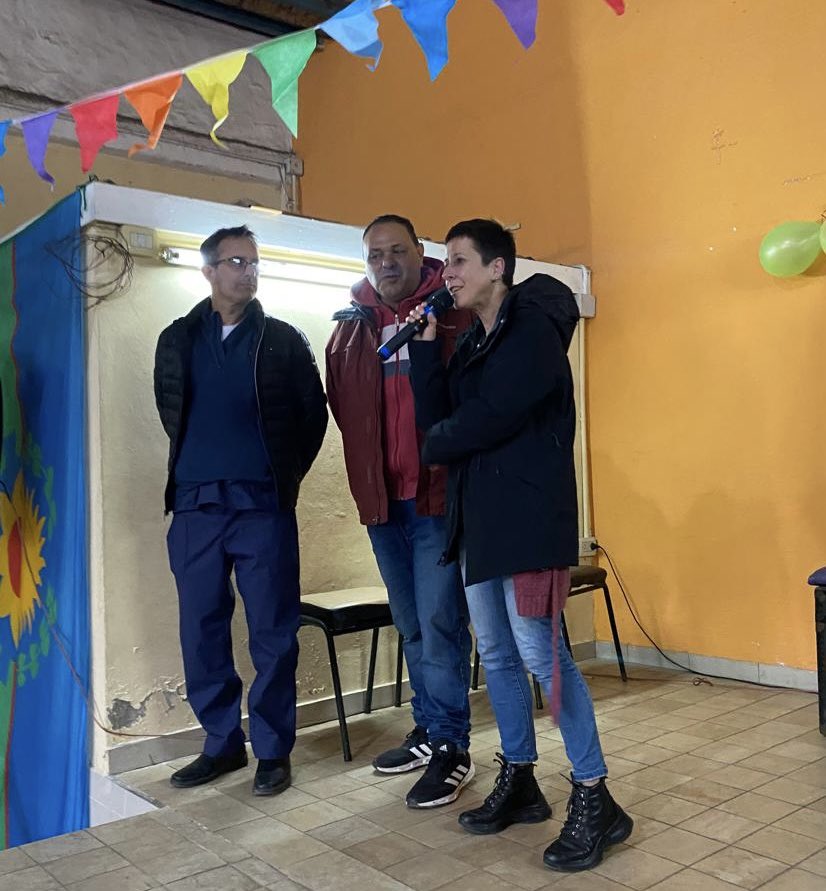 SBAElTalar's tweet image. LA PALOMA
Ayer junto a nuestra 1er candidata a Cjal. Carolina Hernandorena acompañamos a las familias del barrio #LaPaloma en una hermosa jornada de festejo por las vacaciones de invierno, agradecemos al intendente Julio Zamora por el apoyo.
#SomosBuenosAires 💗