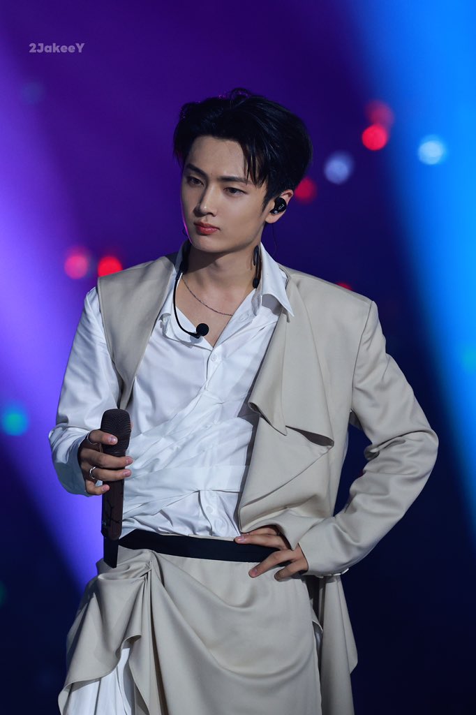 2JakeeY's tweet image. 250727

#ENHYPEN_JAY #엔하이픈 
#JAY #제이 #종성 #박종성 #ジェイ
#ENHYPEN