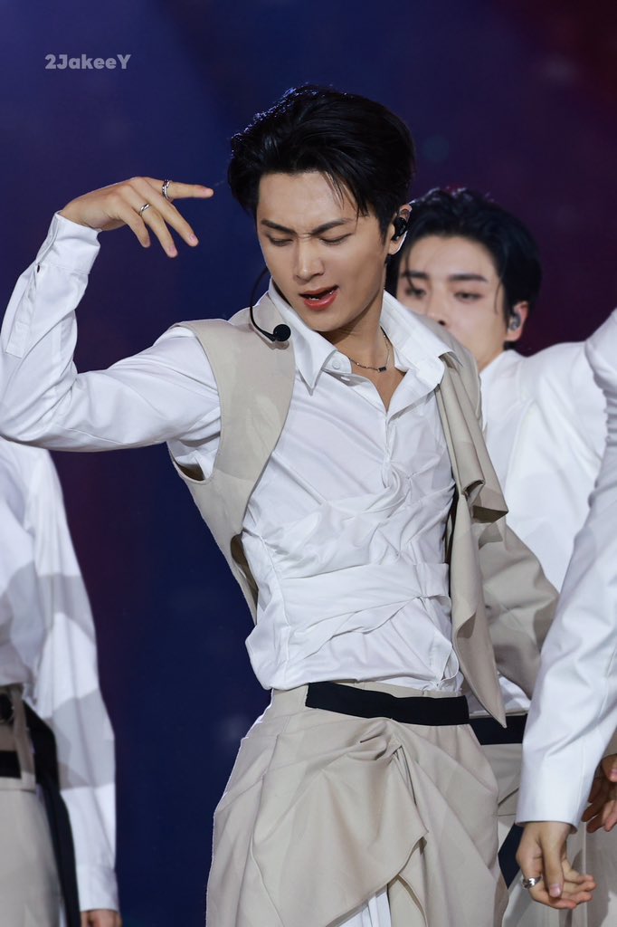 2JakeeY's tweet image. 250727

#ENHYPEN_JAY #엔하이픈 
#JAY #제이 #종성 #박종성 #ジェイ
#ENHYPEN