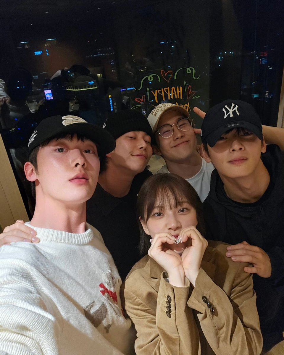 명산🦊🐣 tweet media
