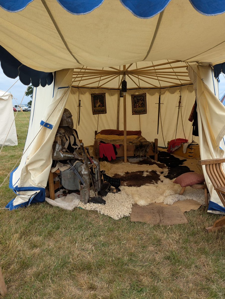 SoultonHall's tweet image. Battle of Shrewsbury reenactment is ON today in Shrewsbury! ⚔️ Witness history come alive – just don't expect Falstaff to be taking credit for Hotspur's defeat! 😉 An epic day out for all. #BattleOfShrewsbury #Shrewsbury #Shakespeare #LivingHistory