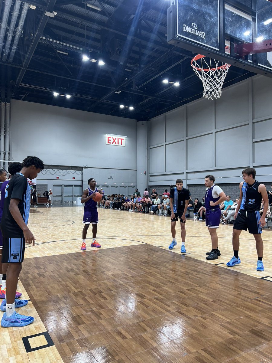 '28 6'0 G James Ratteree speedy vocal leader who excels at putting his teammates in positions to succeed. Brings a lot of energy and intensity to his game. <a href="/JamesRatteree4/">James Ratteree</a> <a href="/NxtProHoops/">NXTPRO Hoops</a>