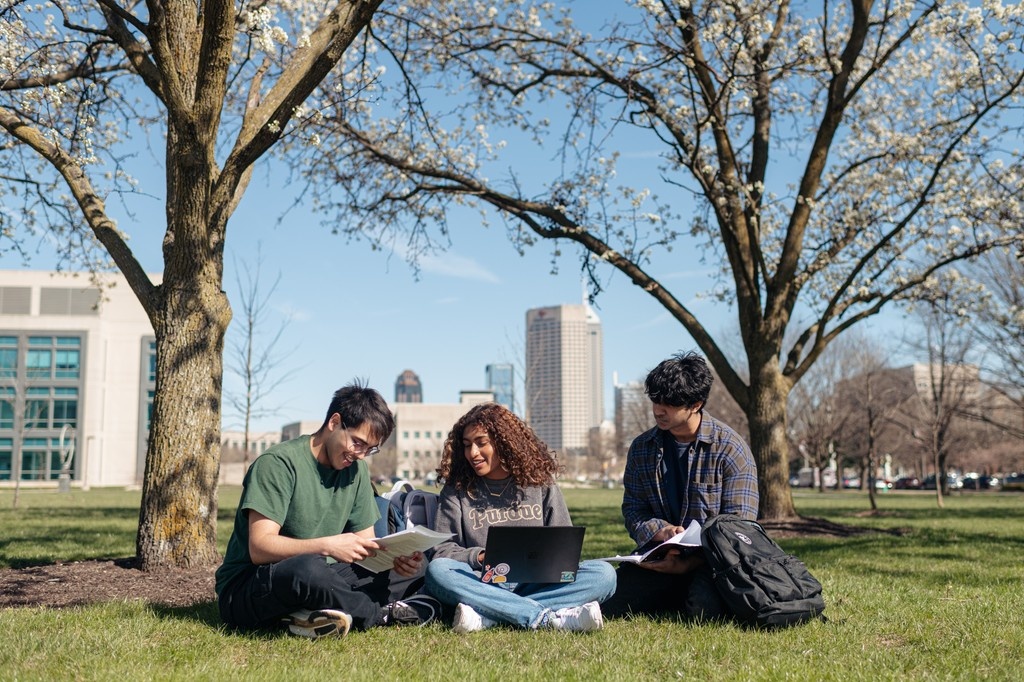Direct admission. Direct opportunity.
Purdue’s Industrial Engineering program in Indianapolis gives you a clear path from Day One.
🎯 Apply starting August 1.
The countdown is on: just 5 days to go.

🔗 purdue.edu/ie/explore

#IEinIndy #FutureEngineers