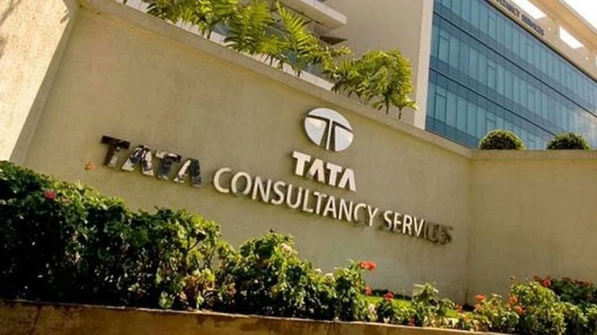 HindustanMnews's tweet image. TCS करेगी 12,000 कर्मचारियों की छंटनी, CEO बोले- “भविष्य के लिए तैयार हो रही कंपनी”
hindustanmirrornews.com/tcs-will-lay-o…
#TCS #TCSEmployees #FuterReady #BreakingNews