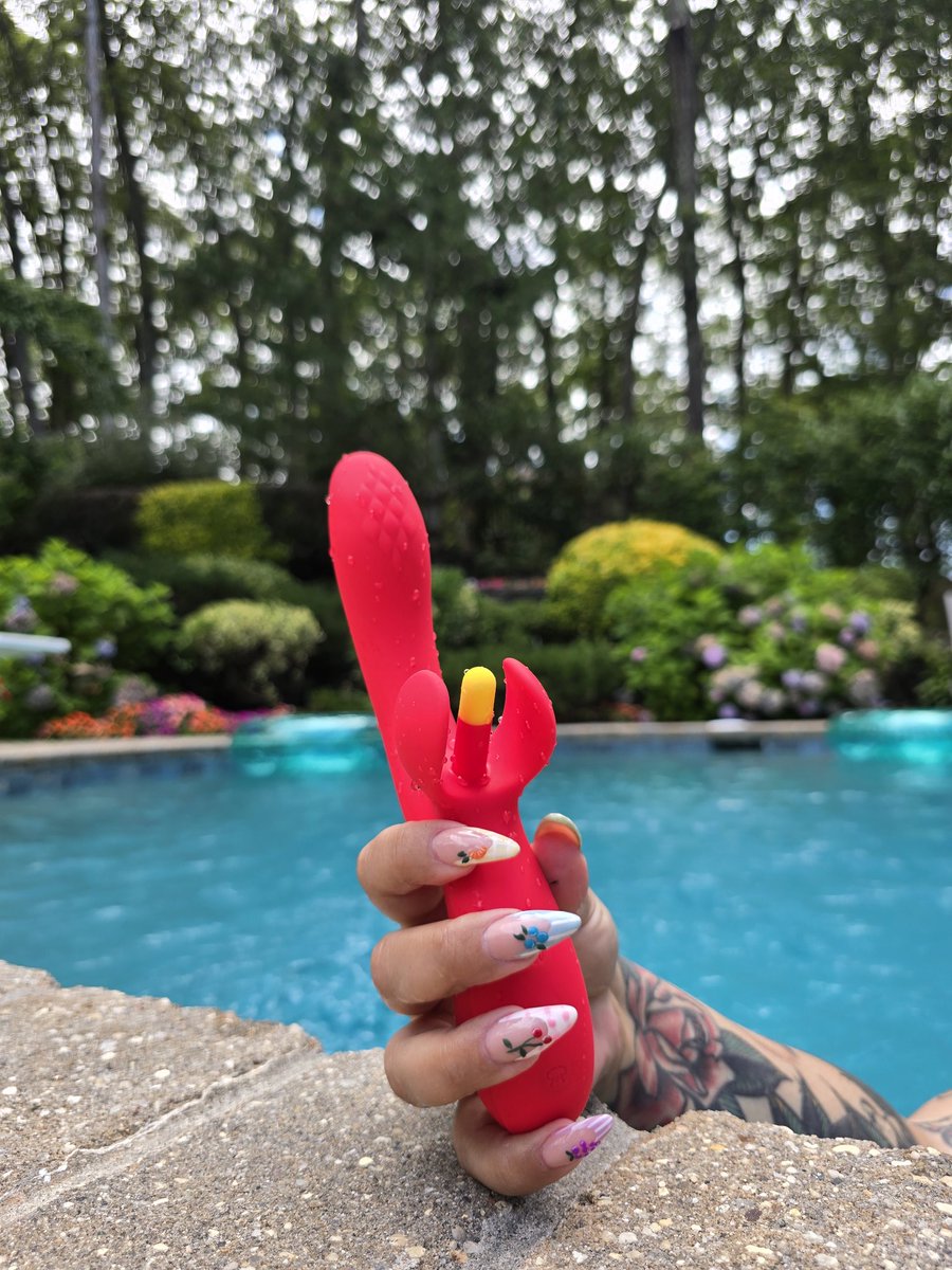 ✨️Remember, there are multiple Sāles happening right now✨️

Take 20٪ Off Honey Play Box through the end of the month with code GIVEMEHONEY 

Join the Newsletter for other Codes ✨️