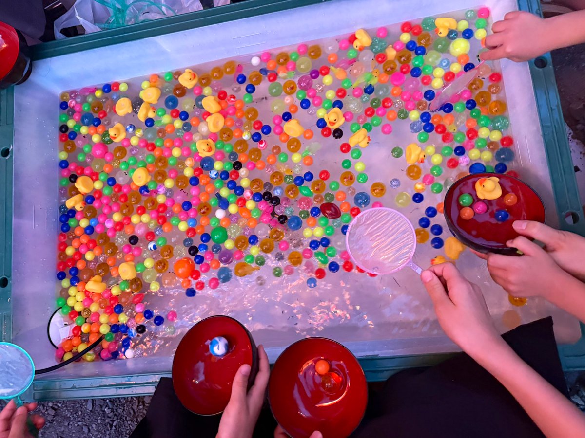 sea_riry's tweet image. .
.
今日はお祭り 🏮
.
小さいお祭りだから
ボールすくいも千本引きもラムネも¥100 ♡
.
.
こういうお祭りがいいね𓂃 🍧 𓈒𓏸︎︎︎︎
.
.