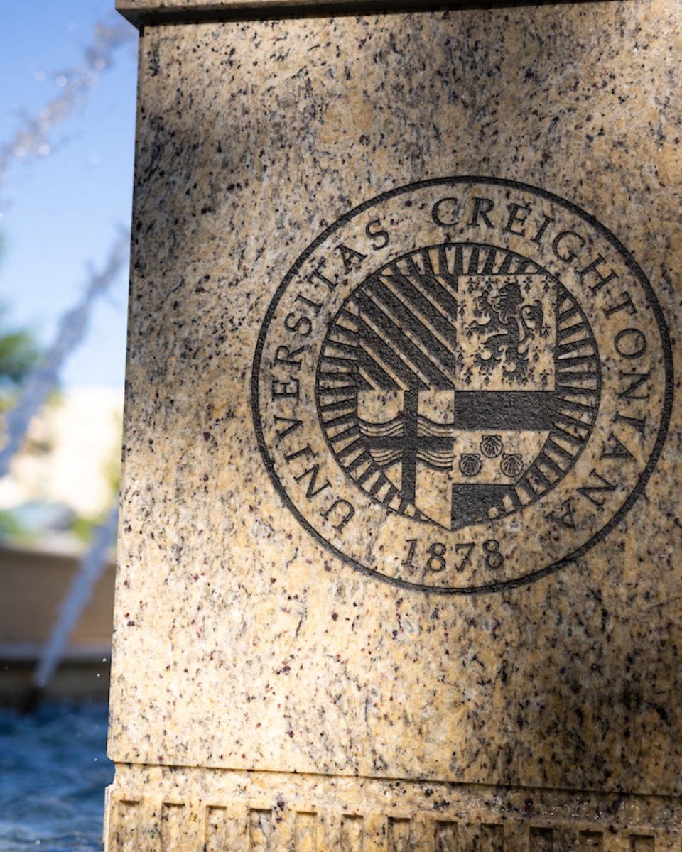 CreightonAlumni's tweet image. Don&apos;t mind us. We&apos;re just taking in the beauty that is Creighton&apos;s campus. 🌸
💭 Where was your favorite spot on The Mall?