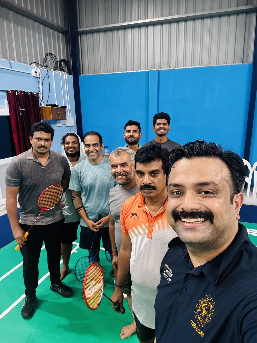 sriram_varahan's tweet image. Regular routine these days πΈ
@ccmb_csir has a brand new badminton court and we are putting it to good use π
