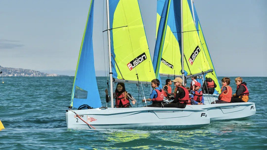 During the school holidays, the Yacht Club de Monaco is once again hosting its popular SeaAdventures Camps—nautical weeks designed for children aged 5 to 17. These engaging, sports-based sessions focus on sailing, paddleboarding, kayaking, and marine… rt.news.mc/TM80DM