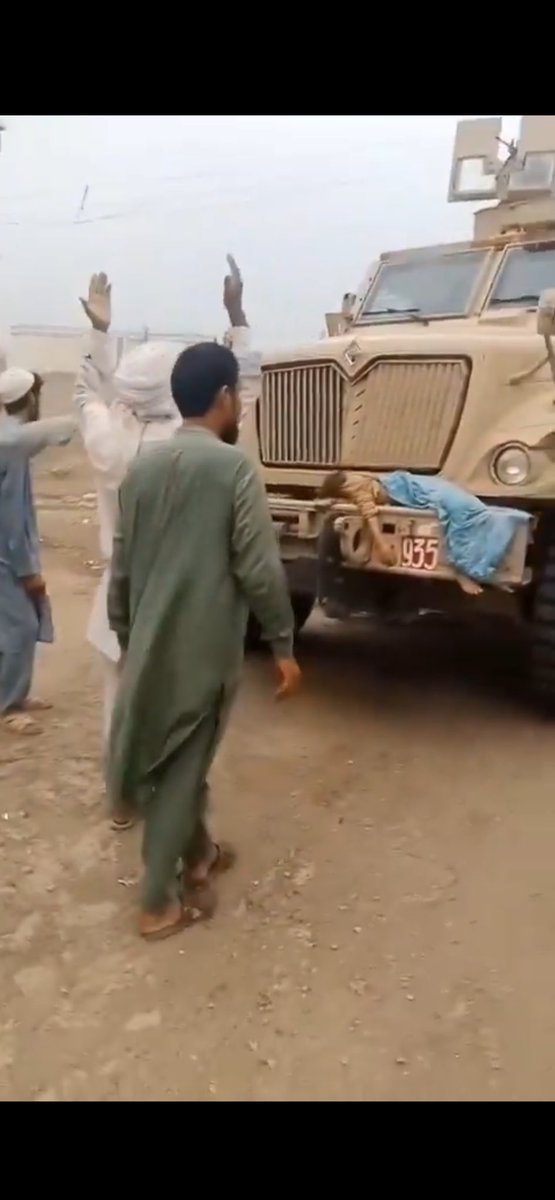 SamawarC's tweet image. Pakistani Army unprovoked firing on peaceful protests killed 6 civilians and injured more than 20 people. The Pakistan Army is forcing civilians to leave the area to pave the way for the settlement of TTP fighters in the area. #Pakistan