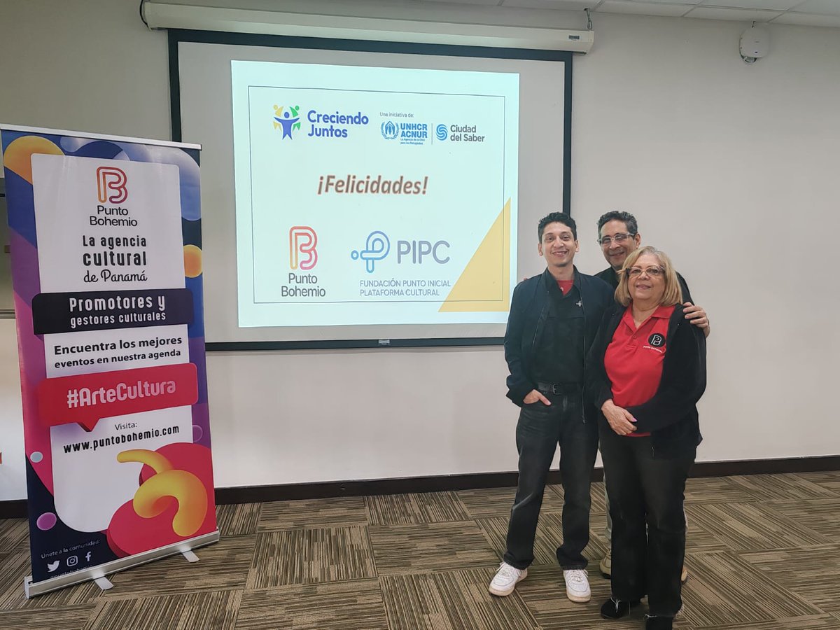 arjudim's tweet photo. ✨ Un día histórico en familia
El 5 de julio representando a @PuntoBohemio impartí un taller con mi mamá @ItzelMonsalve y mi hermano @Rogsvam, capacitando en mercadeo a emprendedores, con respaldo de la ONU Ciudad del Saber
¡Gracias a quienes nos acompañaron! 💖
#MarketingDigital https://t.co/Fnxj9PyPno