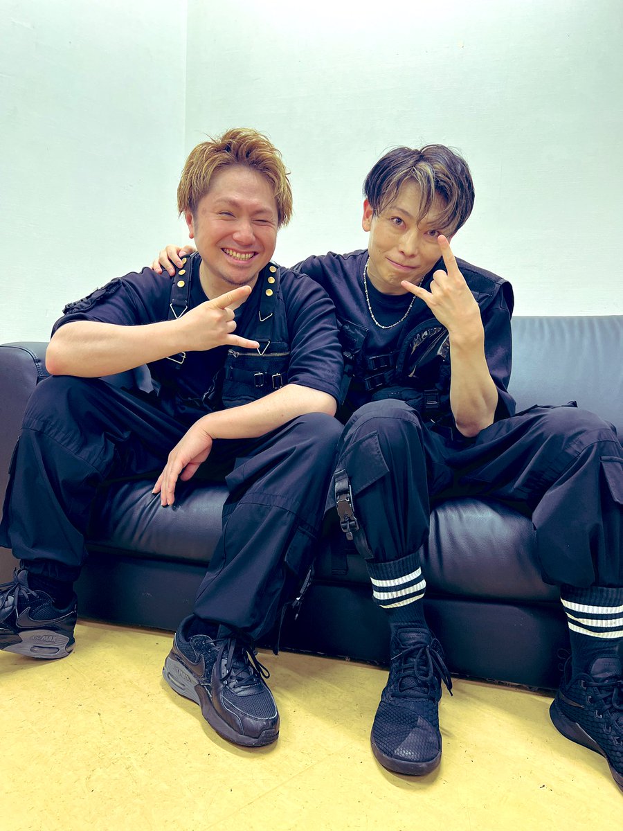 OBJECTS_mono's tweet image. 【舞台出演報告】
OBJECTSからSHINSUKE &amp;amp; Doltonが出演させていただいた舞台
🎤舞台『ヒプノシスマイク -Division Rap Battle-』Rule the Stage《Mix Tape1 Revenge》

本日無事に終演しました！
たくさんの応援、本当にありがとうございました🔥

#OBJECTS 
#ヒプステ
#DDB