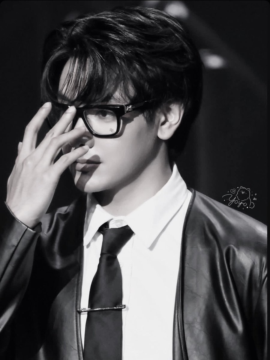 ssss_connie's tweet image. 🥵
#จุงอาเชน #JoongArchen
#dunknatachai #JoongDunk #จุงอา #GMMTVMUSICONXJAPAN2025D2
#MILOMMMxDUNK
Nerdlicious Code-licious