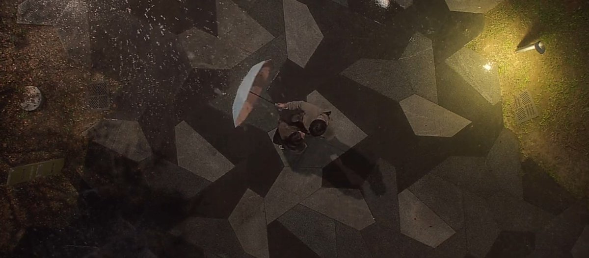 pathogil's tweet image. KISSING UNDER THE RAIN?? CASUAL LANG YAN??
#OurMovie #OurMovieEp4