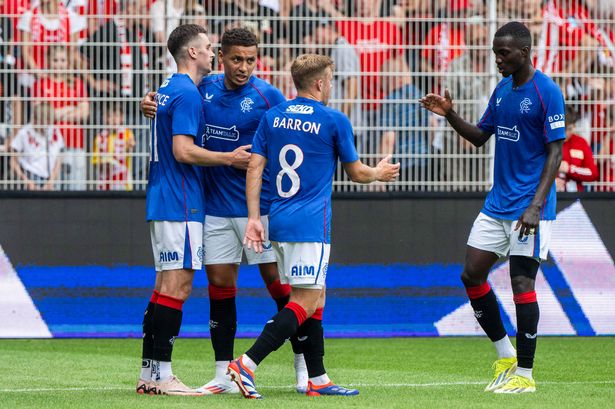 baldrmrfc's tweet image. #OTD 27 July 2024: Union Berlin and @RangersFC played out a thrilling 4-4 draw at Stadion An der Alten Försterei in a Challenge Match. Goals: Haberer (7, 40), Siebatcheu (18), Preu (58); Dessers (14, 68), Lawrence (32, 37). Crowd: 21,108. ⚽🔥
Credit @OldRangersVideo