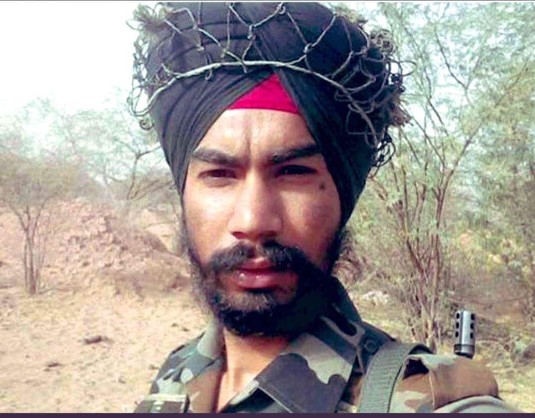 priority_n's tweet image. #LestWeForgetIndia to pay Homage to a Hero of #IndianArmy
LANCE NAIK RAJINDAR SINGH
57 RR/ 19 JAT
On his Balidan Diwas today.
on July 27, 2019 a Brave soldier has laid down his life in a ceasefire violation by pakis at Machhal sector, J&K. “जाट बलवान, जय भगवान”.…