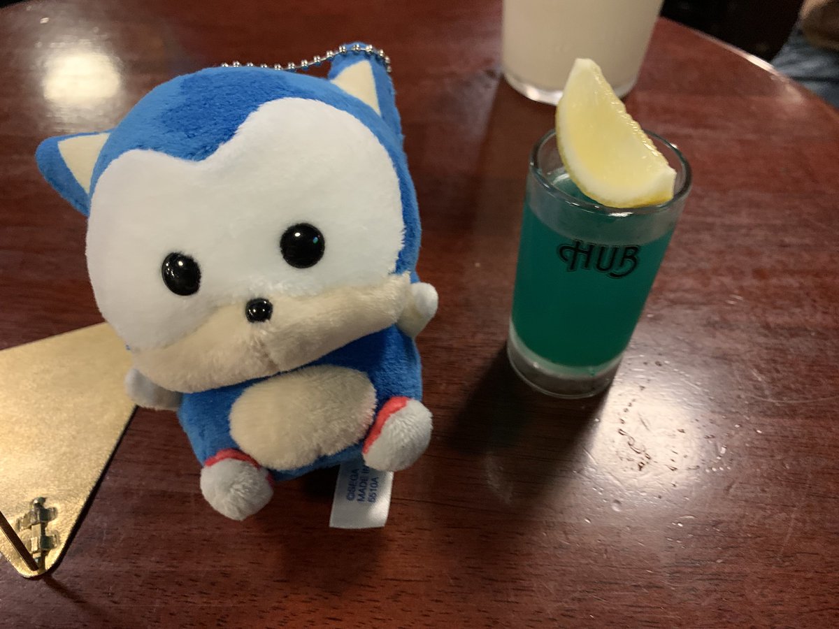 naosuke_soni's tweet image. 謎解き失敗で狼に食べられちゃいました🐺
その後の飲みも楽しかった〜！
2件目でチリドッグ2個食べてドカ食い部の意地を見せました🌭🌭