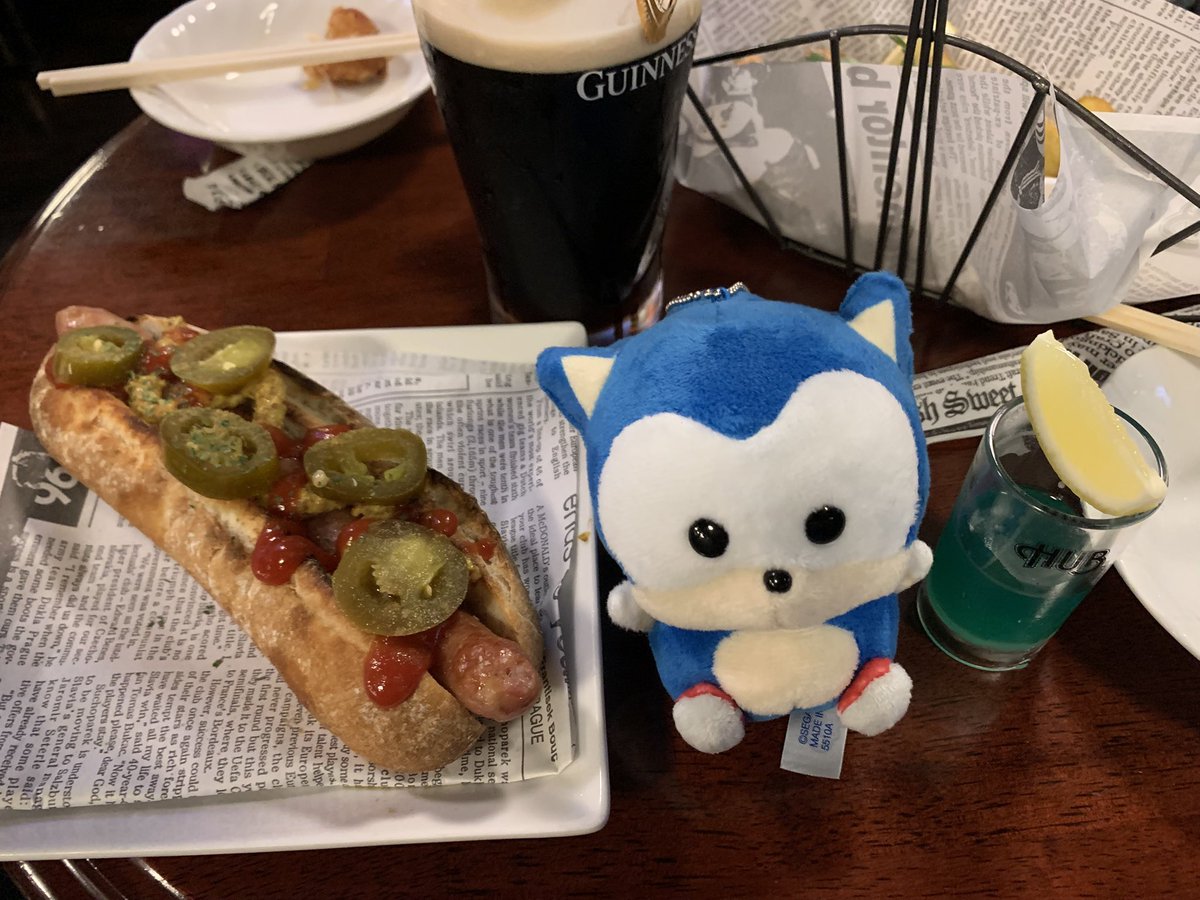 naosuke_soni's tweet image. 謎解き失敗で狼に食べられちゃいました🐺
その後の飲みも楽しかった〜！
2件目でチリドッグ2個食べてドカ食い部の意地を見せました🌭🌭