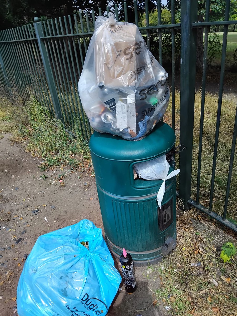 Weekly diary of Sandra and Moose 
Only one recognition of ASBO Moose on our weekly litterpick today! His behaviour was on par with the amount of litter I picked up, so it was ALOT!  Anyway, have a great rest of your weekend peeps #adoptadtreet #volunteersmakeadifference #sandwell