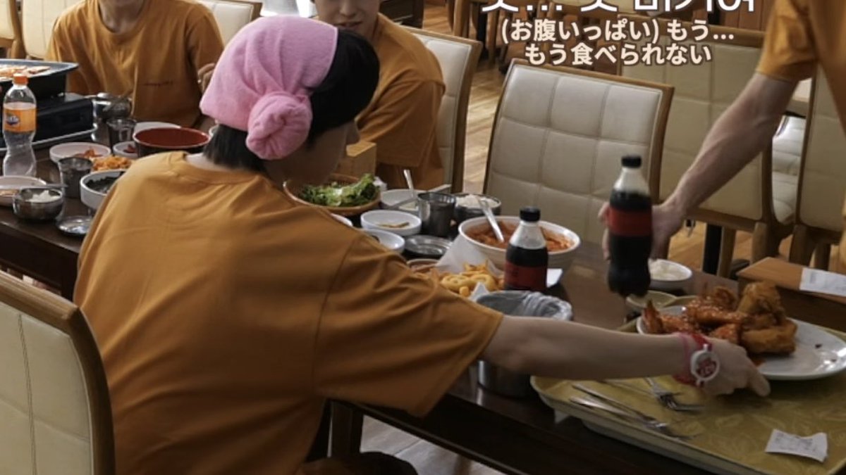 she_srunningout's tweet image. 사쿠야 머슬핏 절대아니고 오로지 뼈대로만 은은하게 어깨넓고 등빨있는거 존나좋음 하